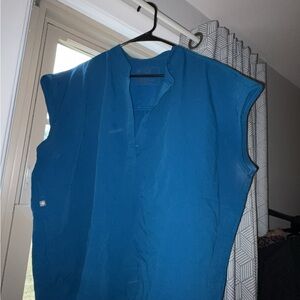 Figs Women's Blue Top & Pants